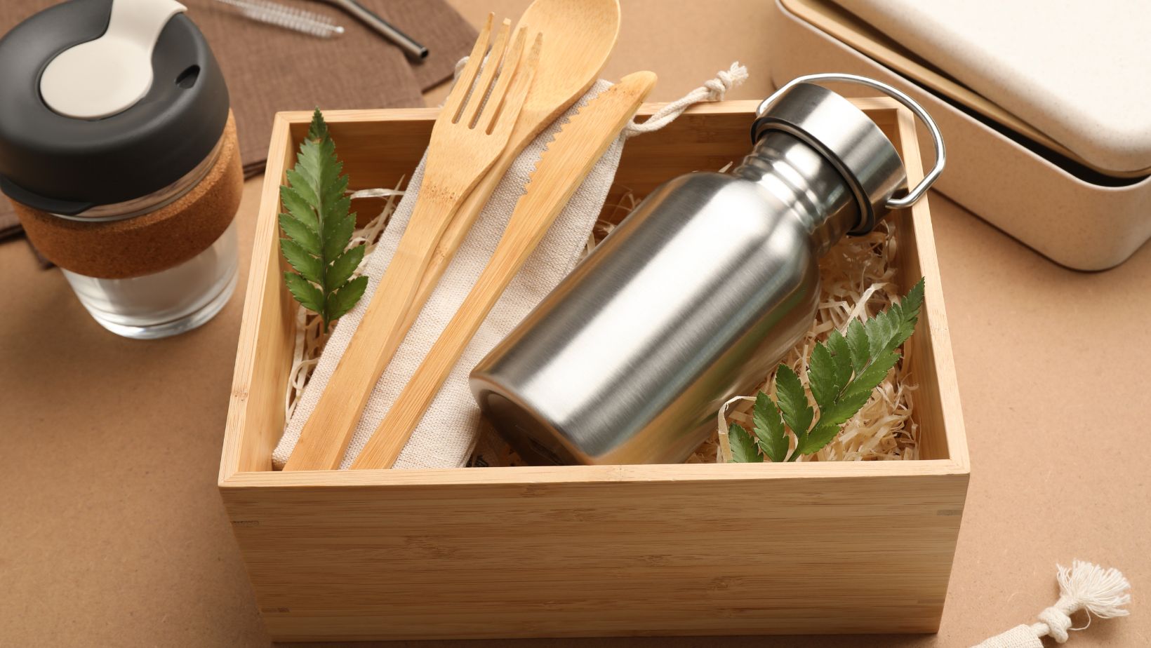 eco friendly travel containers